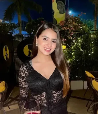 Independent Escort  Daksha Dubai girl